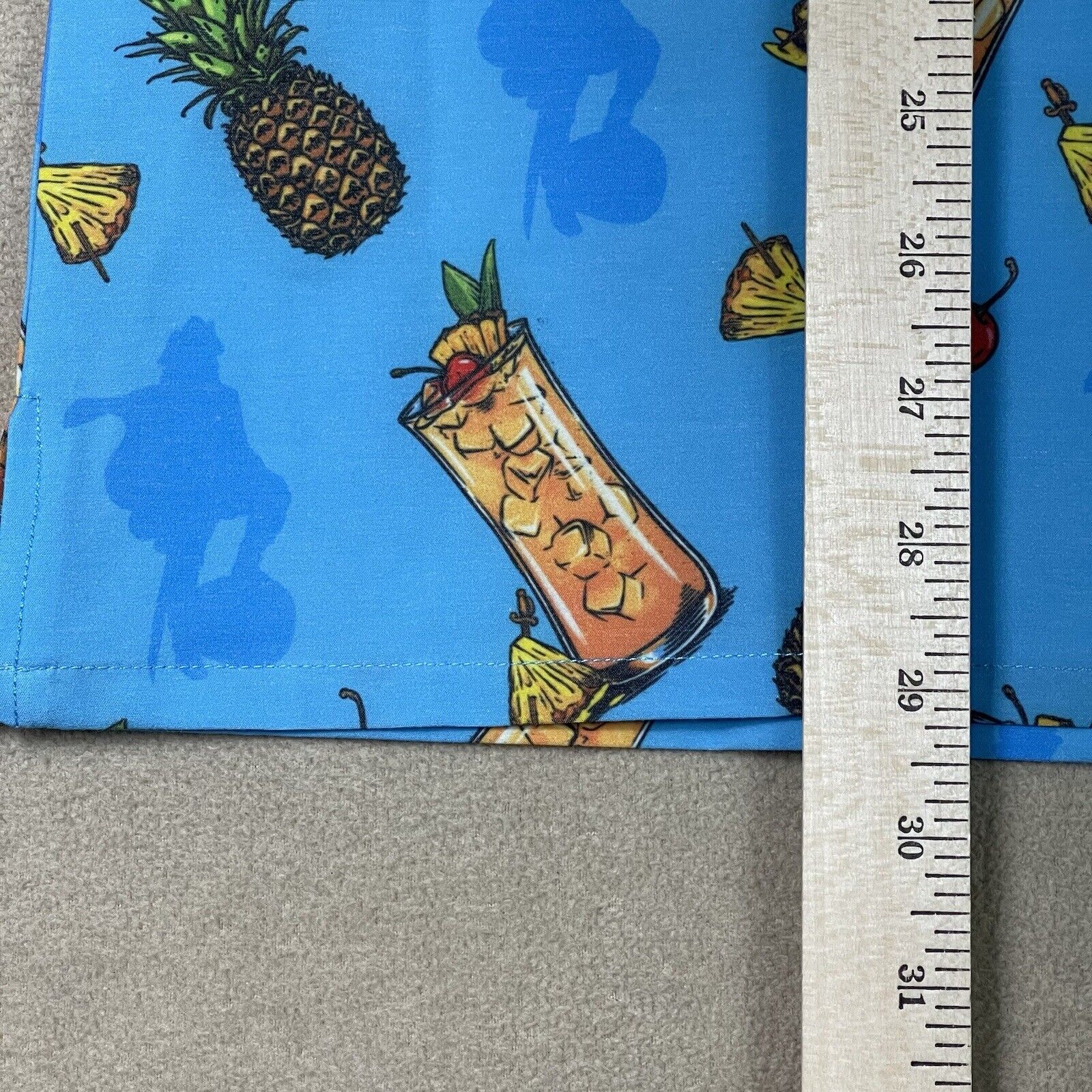 Shinesty Shirt Men Large Blue Captain Morgan Pineapple Hawaiian Adult Nwt — image 7 of 8